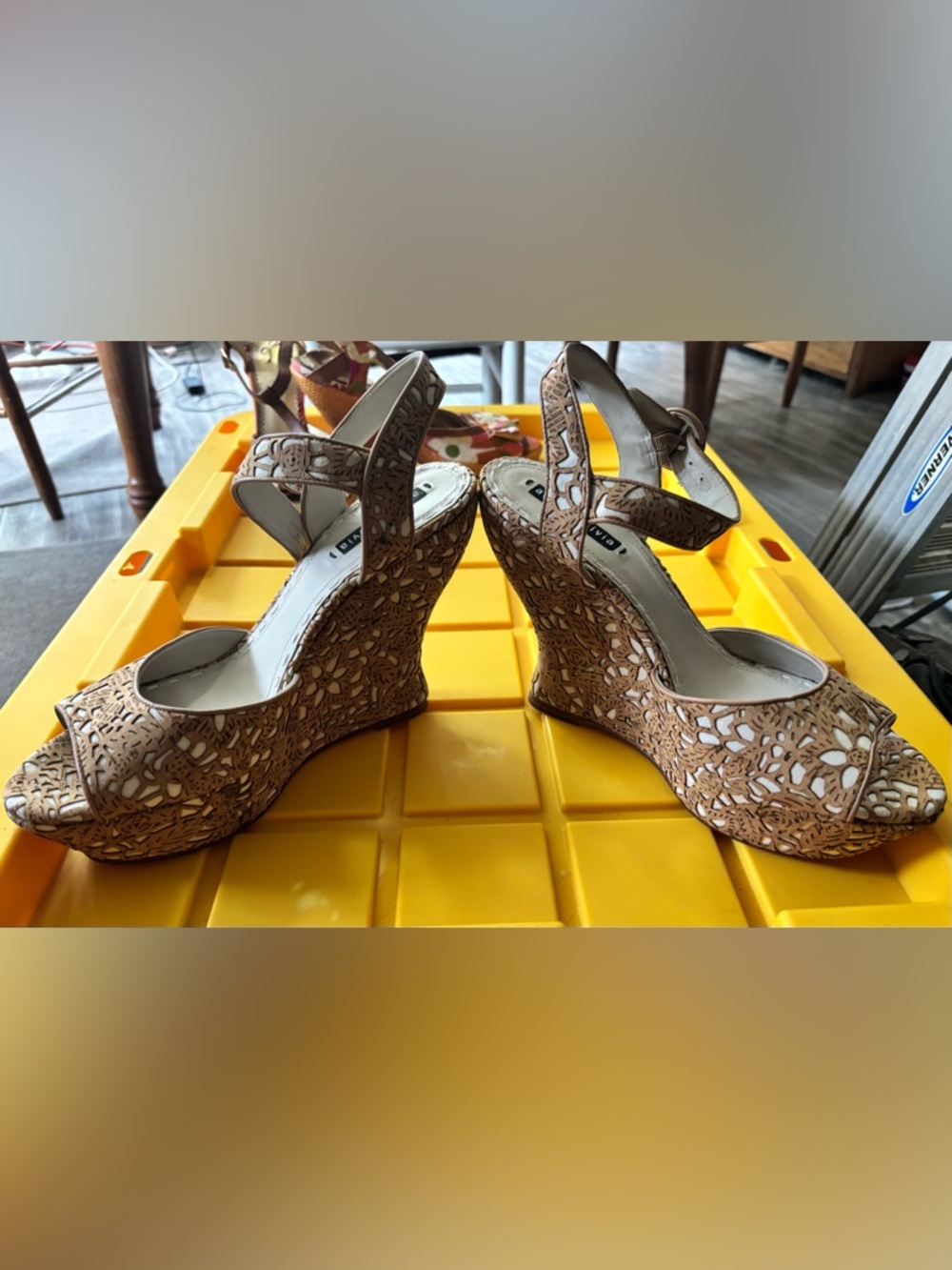 Alice + Olivia Tan and White Laser-Cut Floral Wedge Sandals- size 41 - Picture 12 of 16